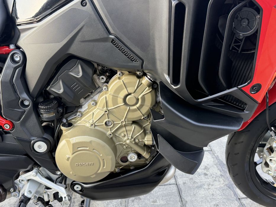 Ducati multistrada v4 pikes peak