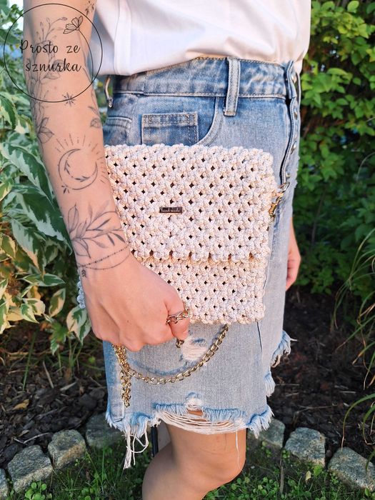 Beżowa torebka ze sznurka na łańcuszku makrama handmade