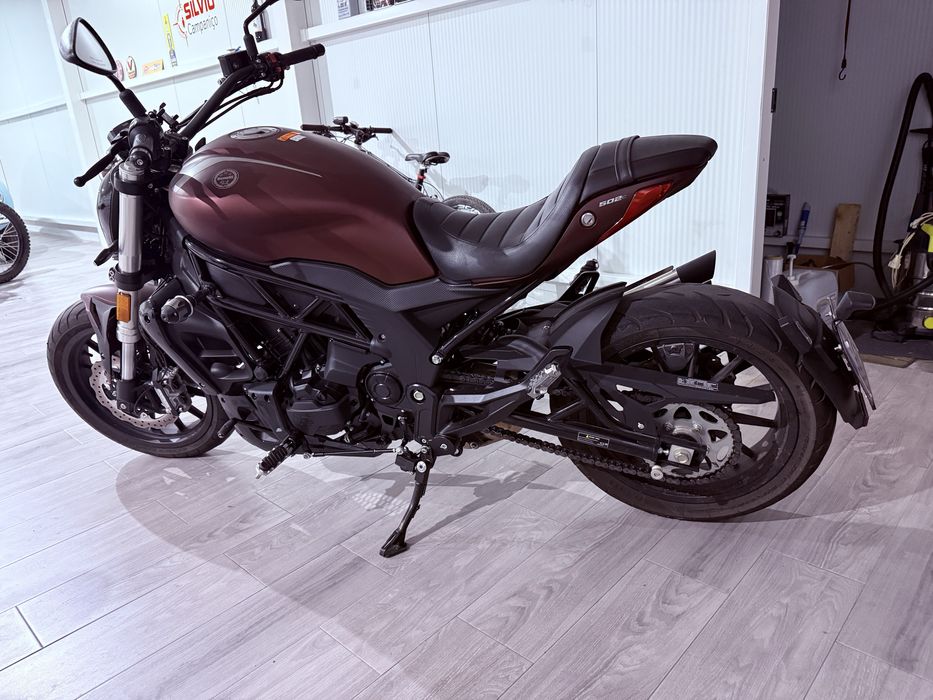 Benelli 502c  igual a nova com apenas 4900km