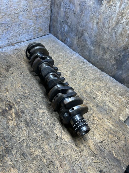 Колінвал BMW E38 E39 E53 E46 3.0 D M57 2246863