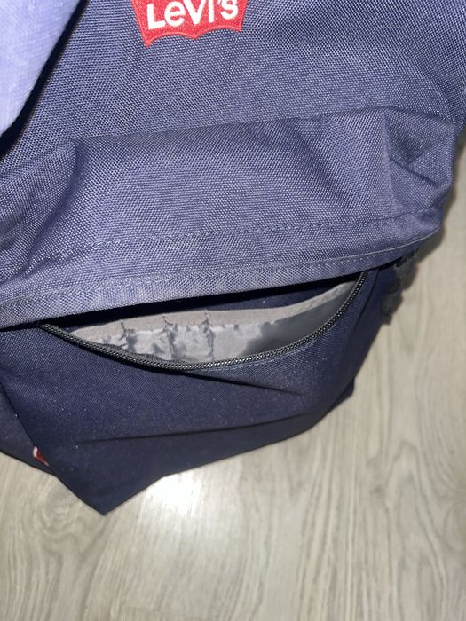 Mochila azul Levis