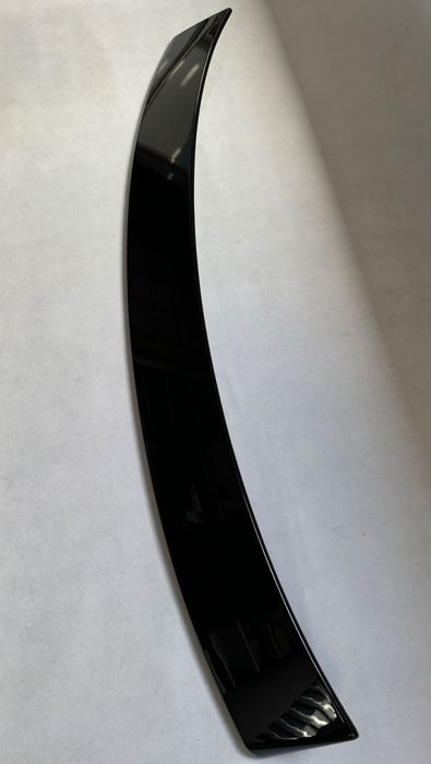 Spoiler lotka daszek MERCEDES C W204 CZARNY POŁYSK