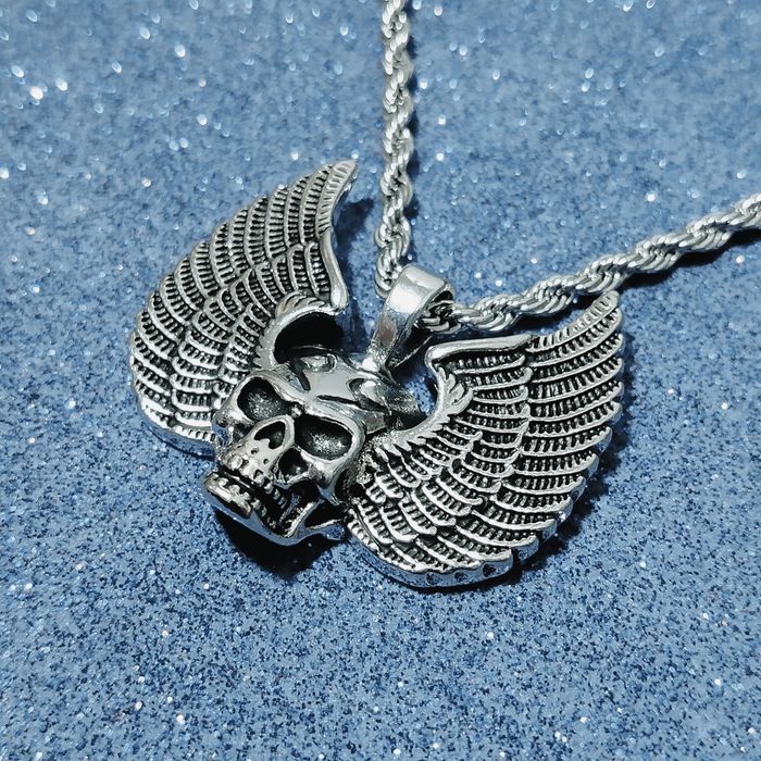 Брутальный кулон Крылатый Череп, цепочка - канат 60см