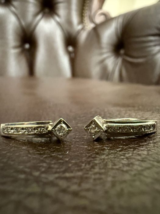 Золотые серьги с бриллиантами