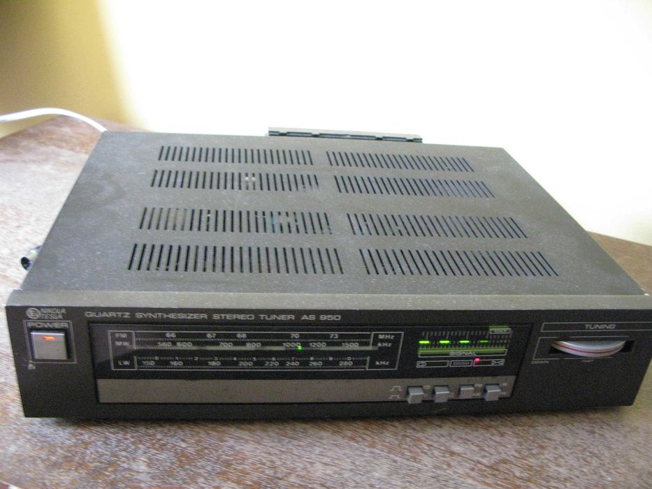 Радио-Тюнер ТЕСЛА