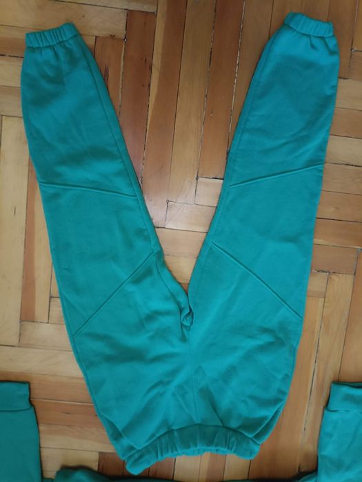 Спортивный костюм женский тёплый с начёсом