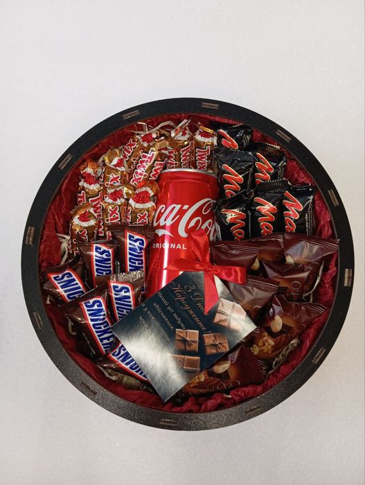 Букети з цукерок Для дітей, жінок, чоловічий.