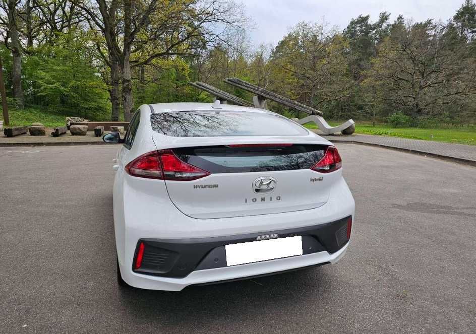 Hyundai IONIQ 2020 року