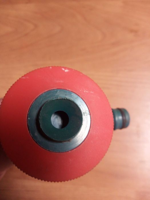 Zraszacz statyczny na szpilce Robi