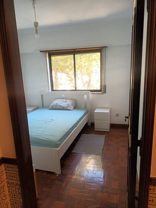 Arrenda-se um quarto mobilado com tudo incluido em Aguava-Cacém Casal do Cotão e S. Marcos, Avenida Cidade de Lisboa