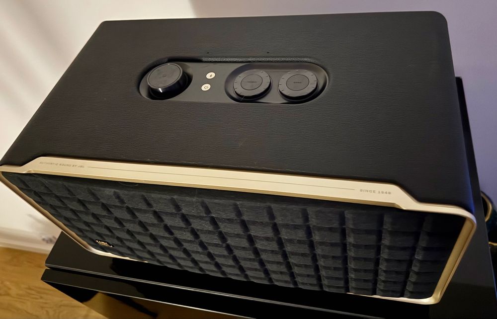 JBL Authentics 500