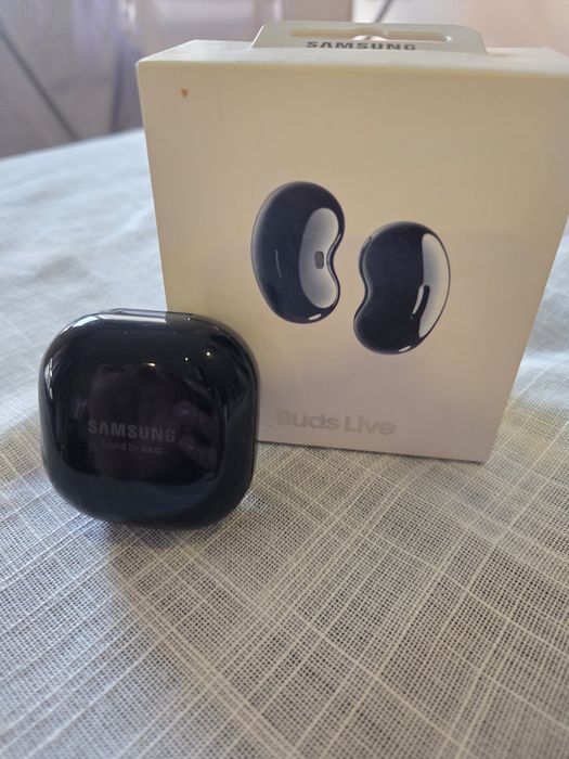 Auriculares - Samsung Buds Live - Usado