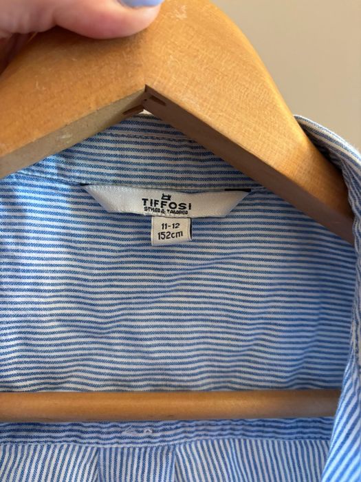 Camisa azul às riscas tamanho 11/12 da Tiffosi