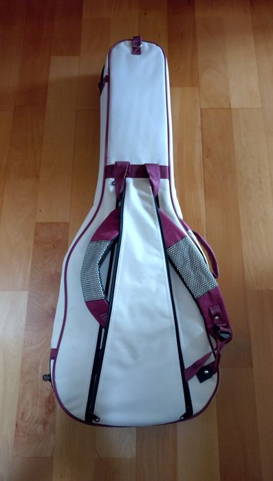 Softcase guitarra elétrica thomman novo. Excelente case.