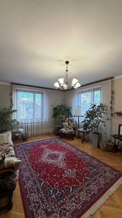 Продаж будинку в Кременці