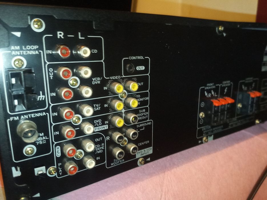 Amplificador Pioneer com radio mod VSX 409RDS com comando