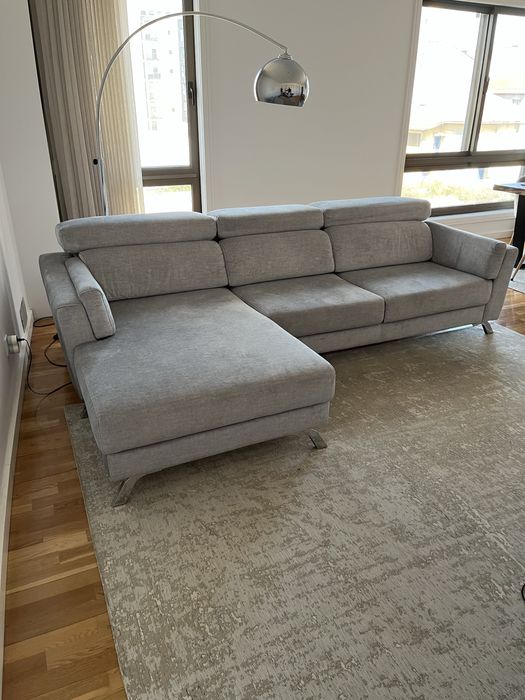 Sofá com Chaise Longue