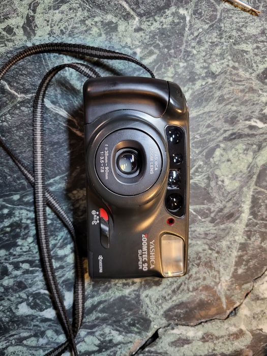 Aparat Yashica Zoomtec 90 super