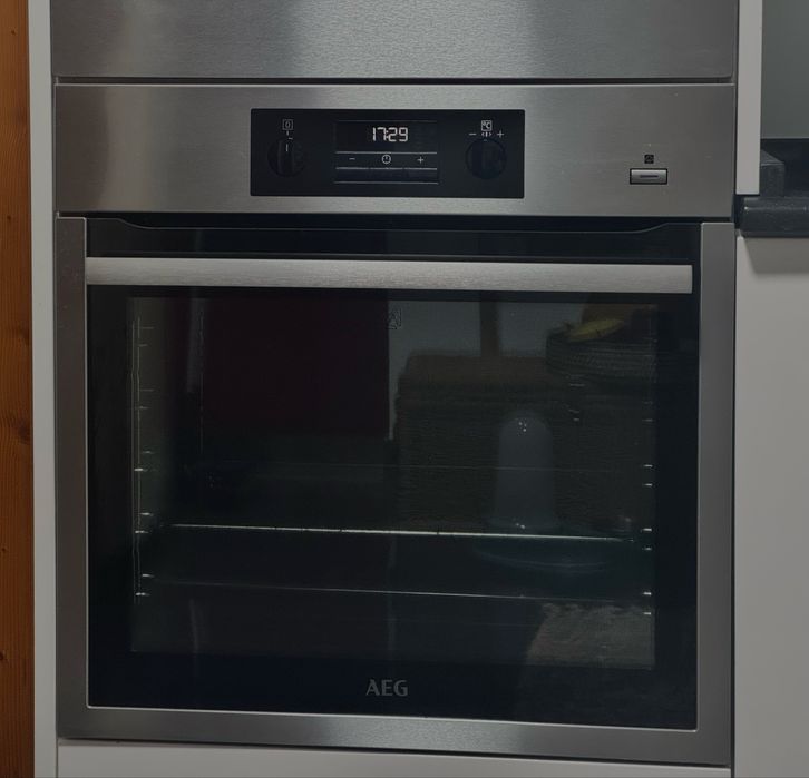 Forno de encastre AEG