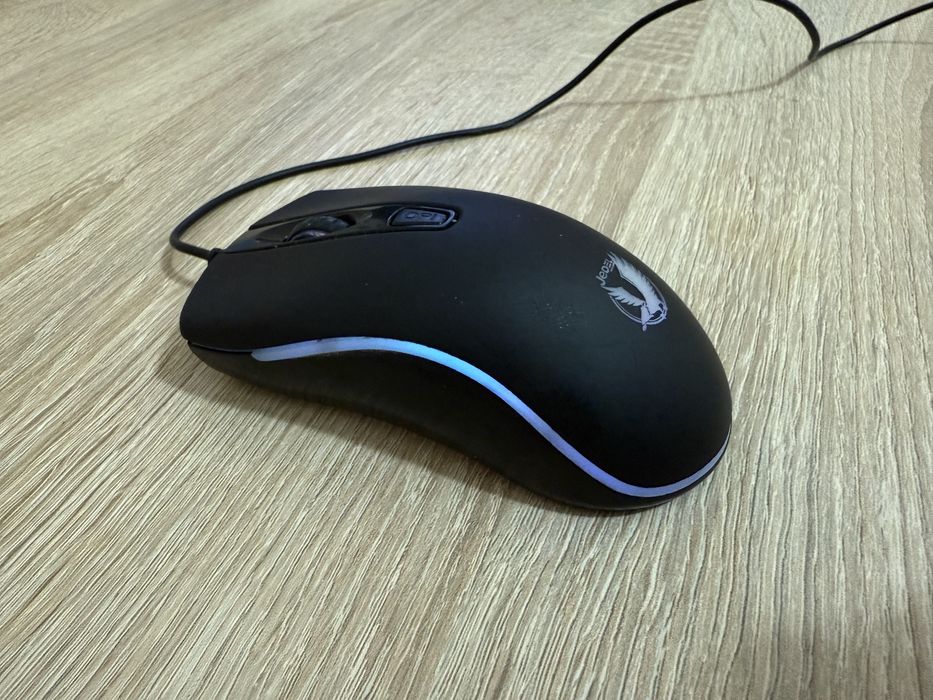 Компьютер на базе pentium 4 и два монитора