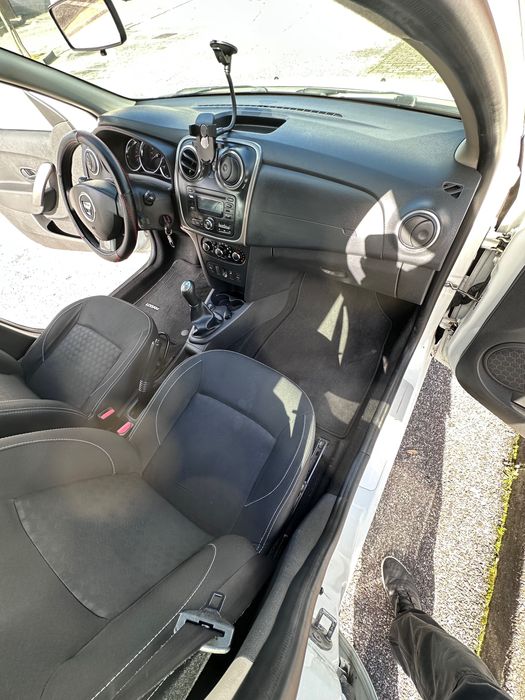 Logan DACIA GPL verde