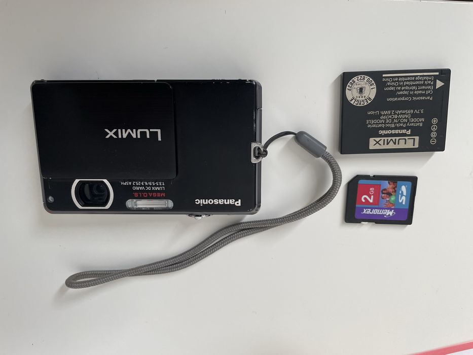 Camera Panasonic LUMIX DMC-FP3