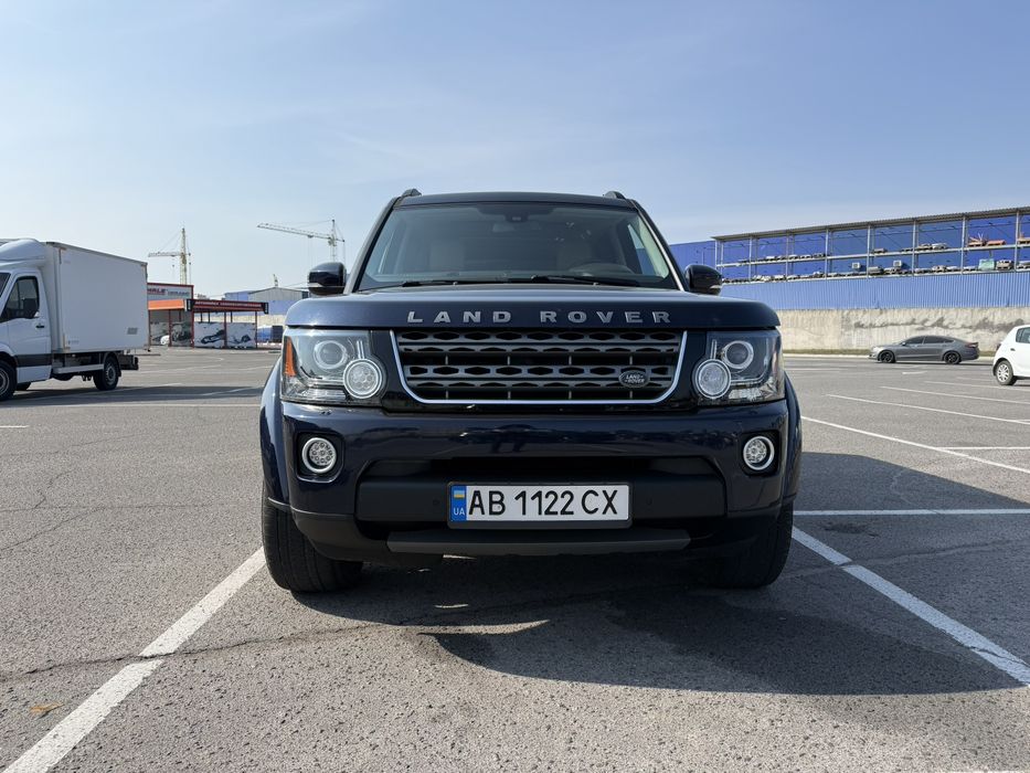 автомобіль land rover