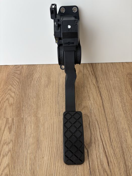 Pedal Acelarador de Seat Ibiza lll 6L1