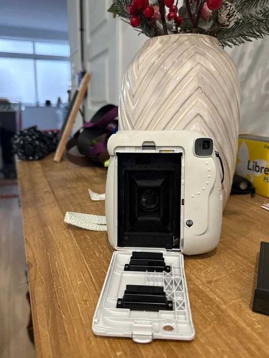 Câmara Analógica Instax mini 9 + Capa protetora