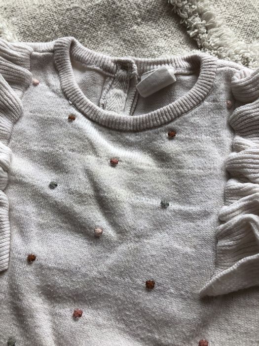 Sweterek HM rozmiar 68