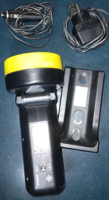 Справжній німецький ліхтар з магнітом