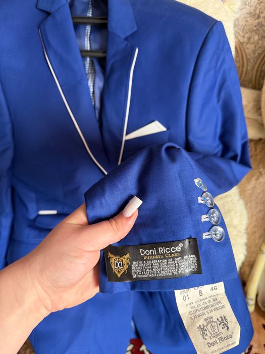 Елегантний костюм