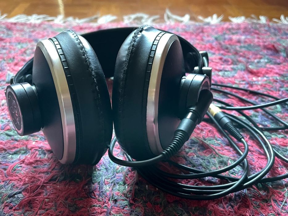 Auscultadores AKG K271 MkII
