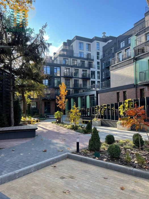 Продам 2-х комн ЖК Пространство на Дачной, Фонтан! 2 балкона!