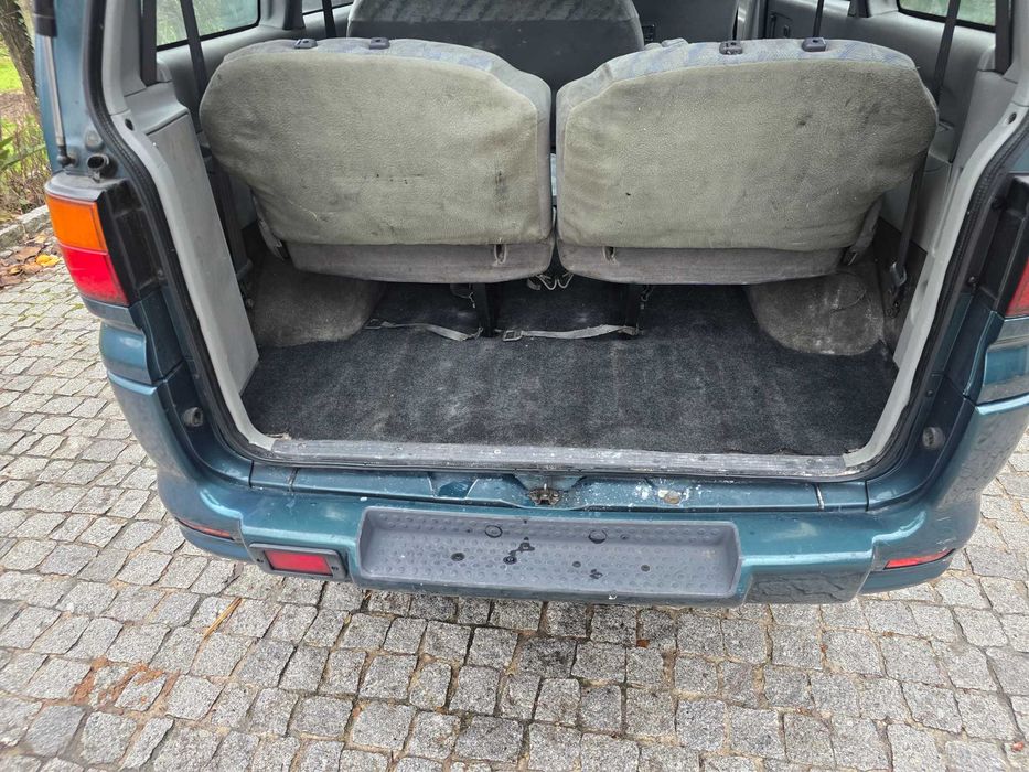 Mitsubishi space gear 8 lugares