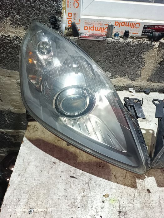 Фари фара біксенон Опель Зафіра б 93190407 фари Zafira B фара.