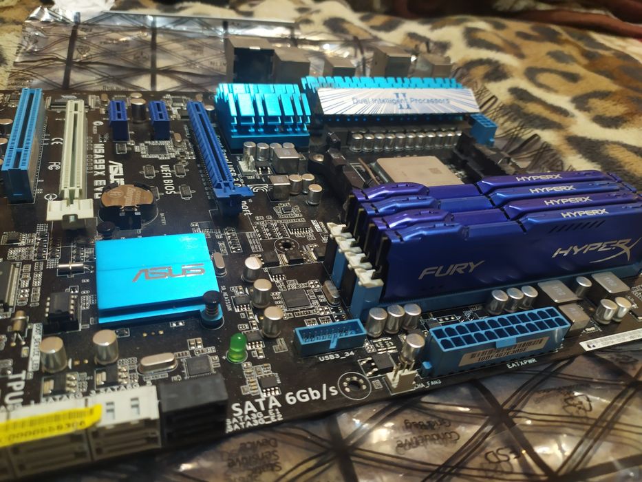 Комплект АМ3+материнка,проц,озу.