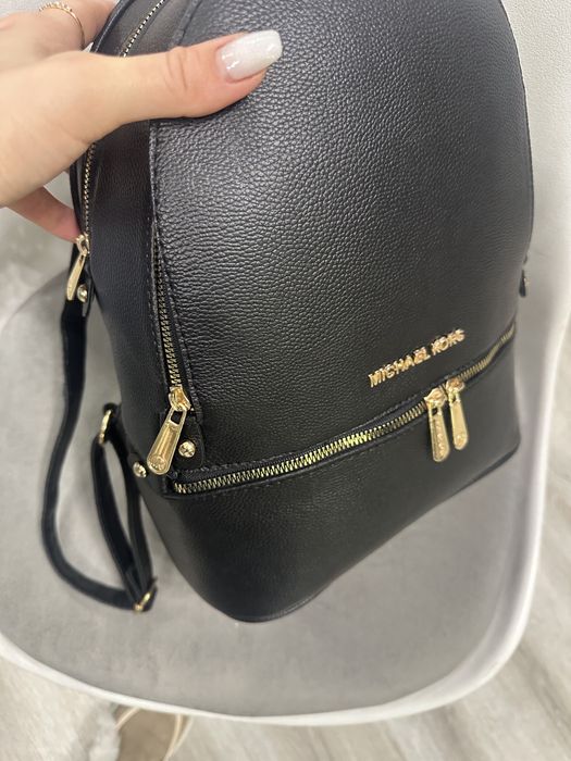 Рюкзак женский  гесс guess діор рюкзак