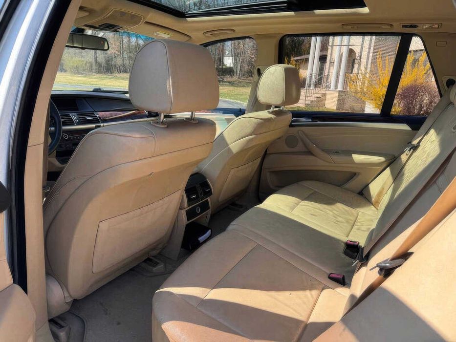 BMW X5 xDrive35d      2012