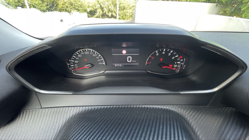 Peugeot 2008 Active 1.2