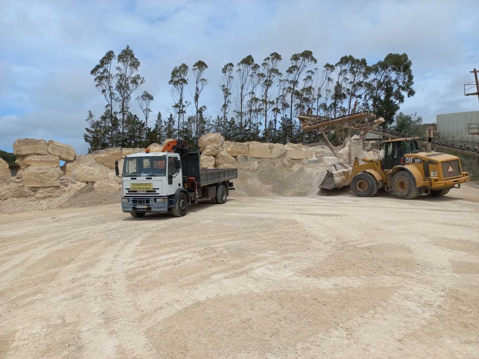 Limpezas de Terreno - Terraplanagens