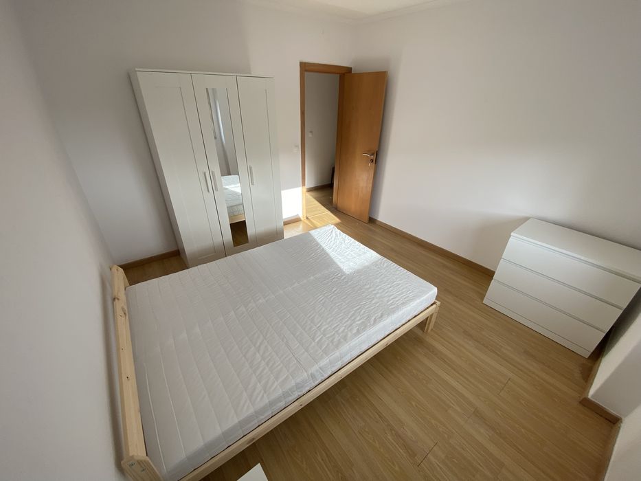 Aluga-se quarto cacem 3 disponiveis (1 pessoa por quarto)