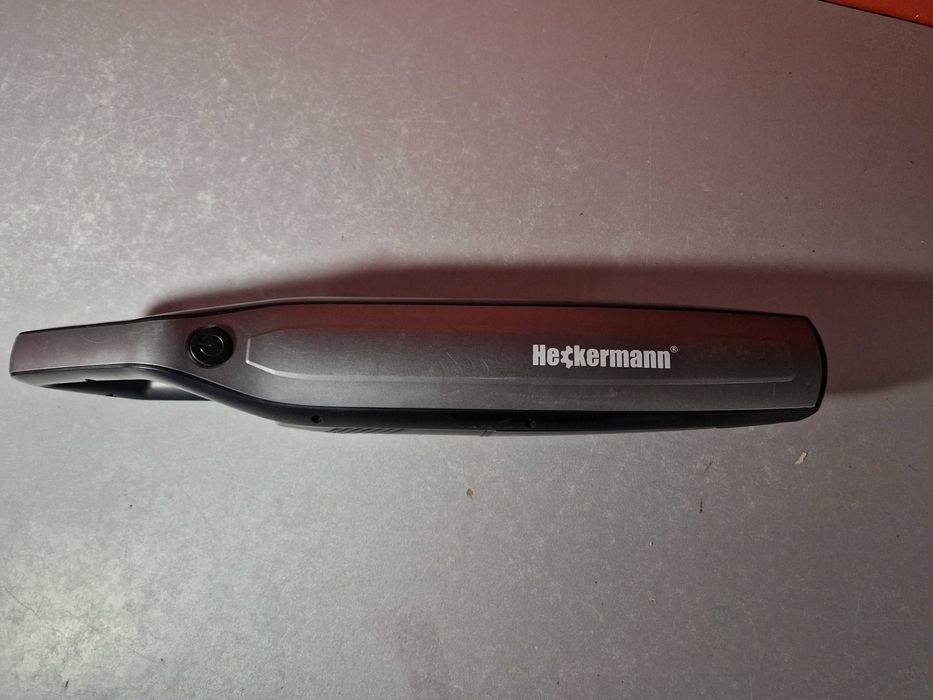 Odkurzacz samochodowy Hackermann 100W