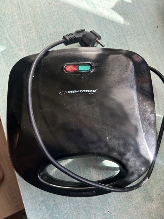 Вафельниця esperanza