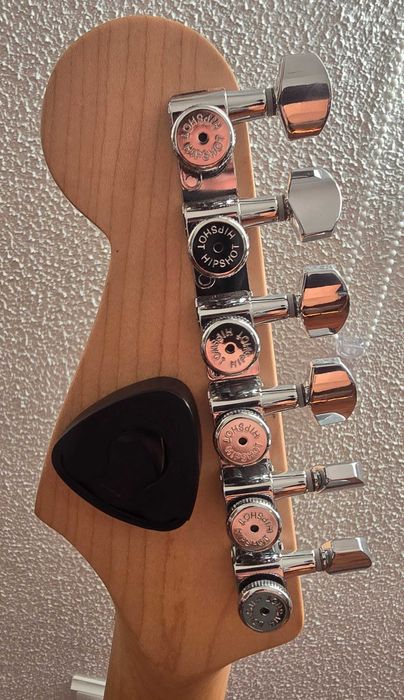 Squier Sonic Strat (Gilmour Inspired)