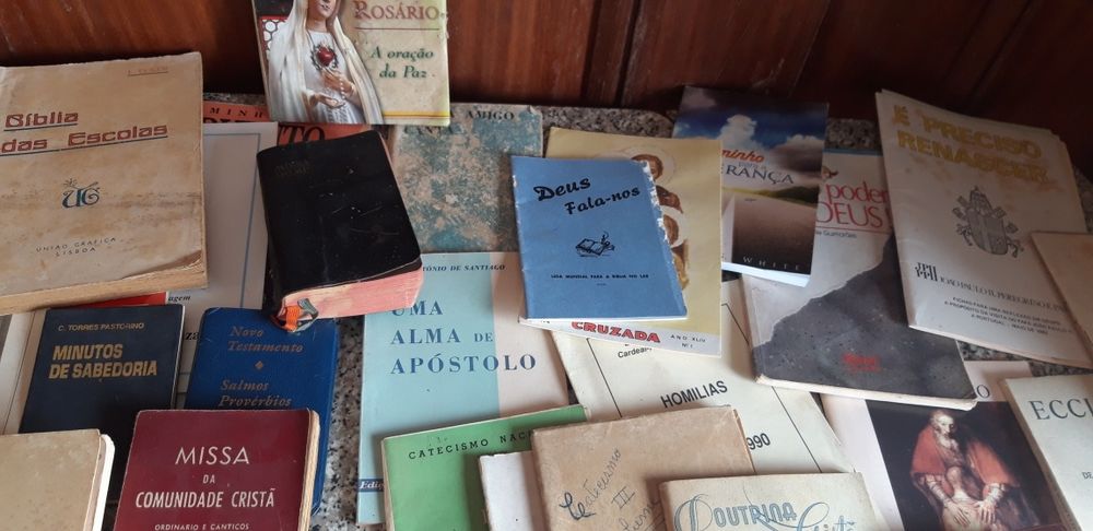 Conjunto de Livros de Catequese Antigos Diversos