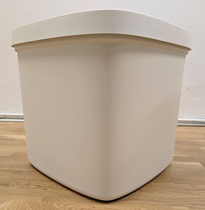 Tiaki Kryta Kuweta dla Kota Devon Biała 49,5x49,5x43cm DUŻA