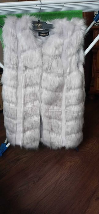 Kamizelka futerko prawie nowa
