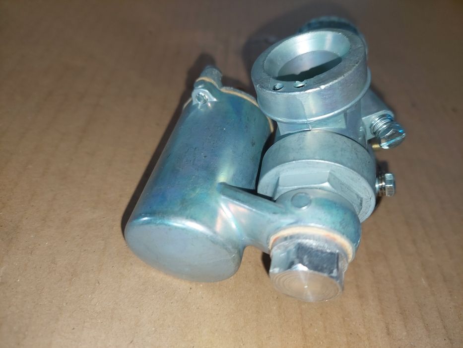 Sprzedam nowy gaznik silnika wsk125 wfm