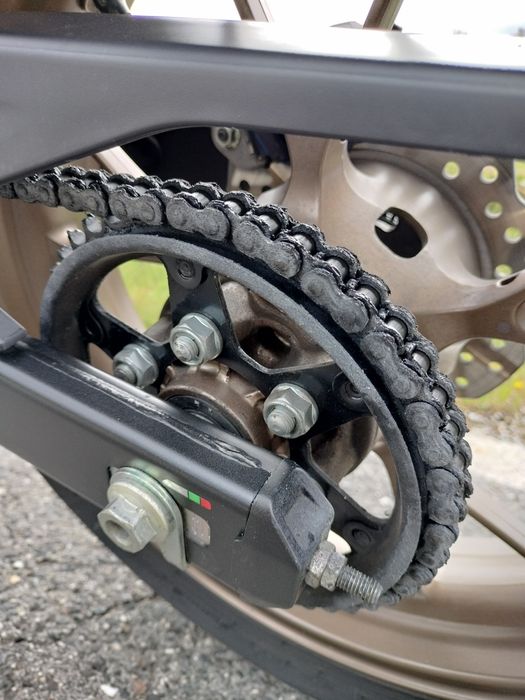 Honda CB 125r impecável